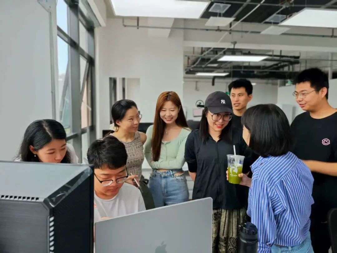 揭秘 Claude Code 榜一大哥：一个 AI 创业者如何把工具用到极致｜对话刘小排