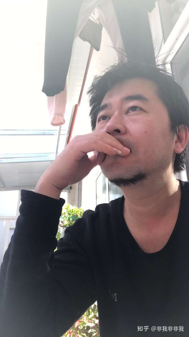 自拍没戴眼镜的非我大叔自拍照