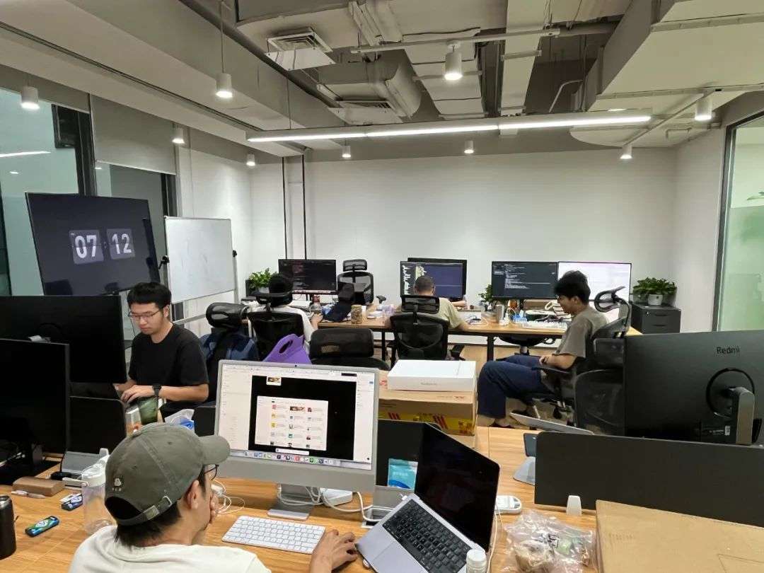 离开百川去创业！8 个人用 2 个多月肝出一款热门 Agent 产品，创始人：Agent 技术有些玄学
