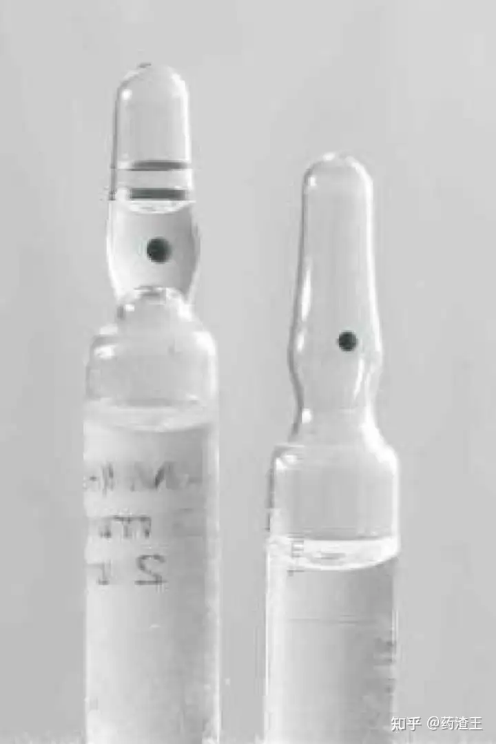 医院医生打开安瓿瓶，会不会玻璃渣子弄到药水里注射到身体里?