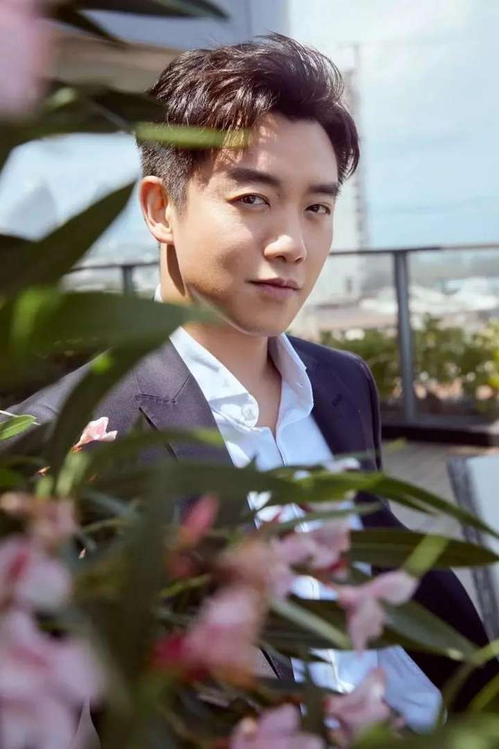 郑恺激荡情史被扒(郑恺也曾被当过备胎)插图 郑恺激荡情史被扒(郑恺也曾被当过备胎)插图