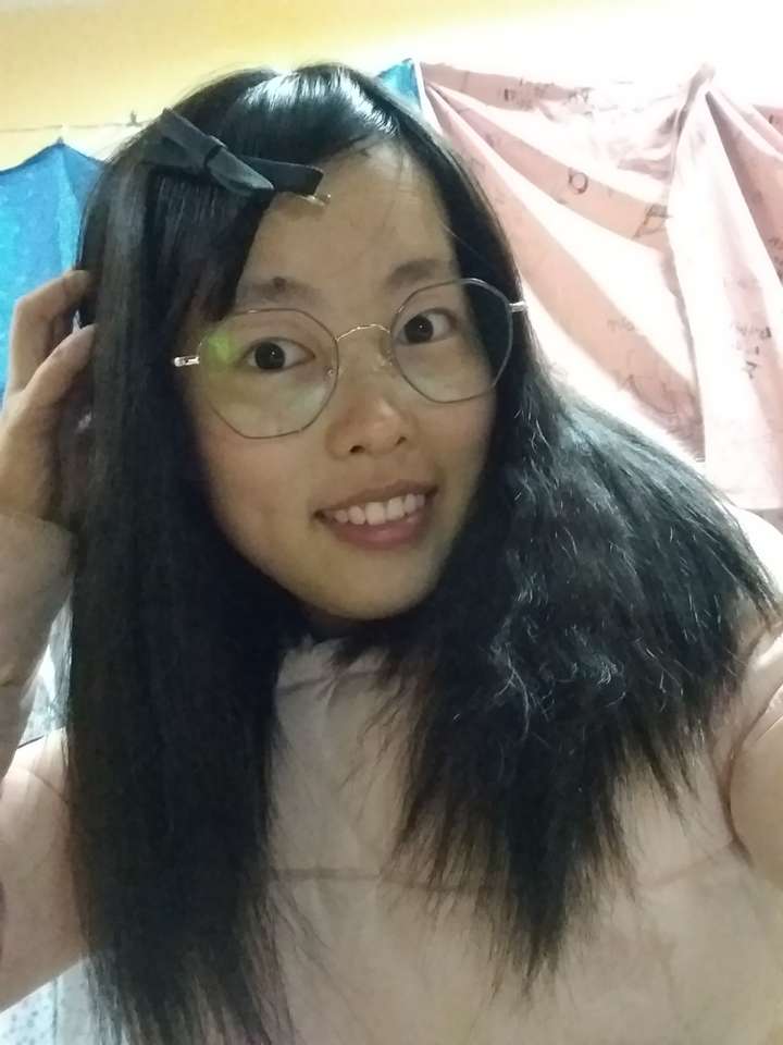 你有哪些好看的自拍或证件照?