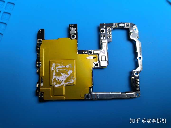 最新:荣耀30 Pro图文拆机图解分享 数码拆机百科 第16张-巨头拆机测评网 最新:荣耀30 Pro图文拆机图解分享 数码拆机百科 第16张