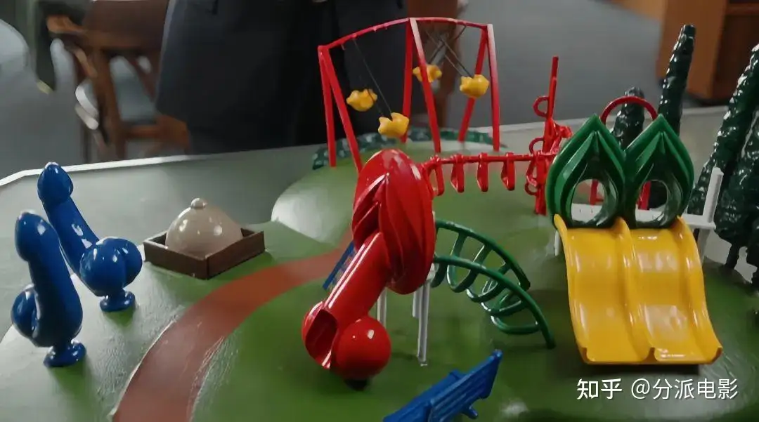 亚裔性喜剧《兜风》玩尺度、无下限,这次真辱了?