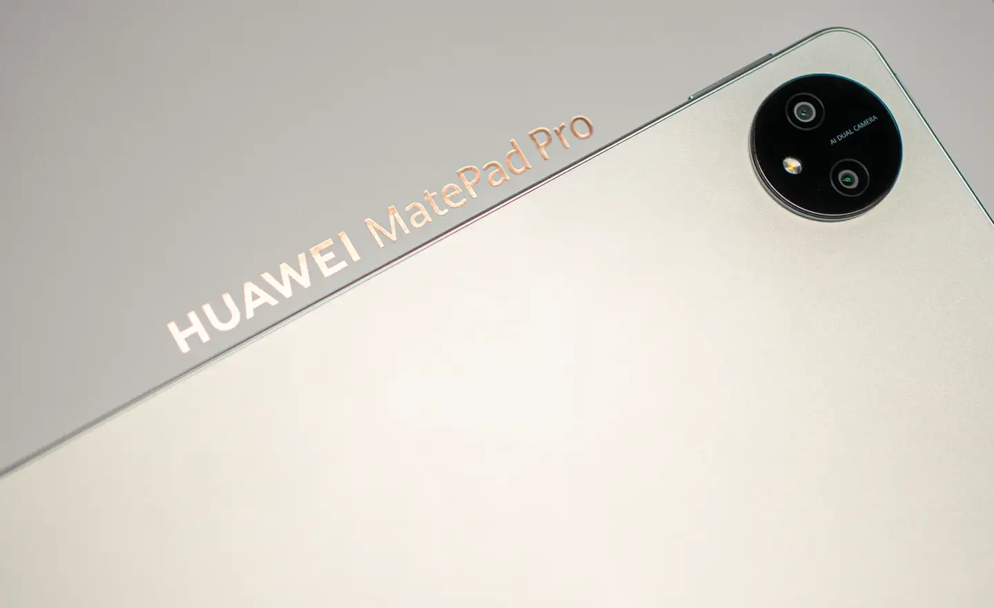 如何评价华为发布首款北斗鸿蒙平板MatePad Pro 11 英寸2024 款？ - 知乎