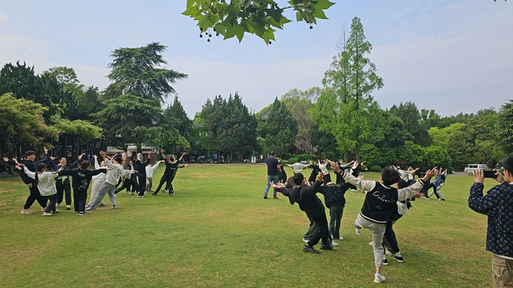 湖畔学堂：结合自然探索与团队协作，打造户外团建新体验