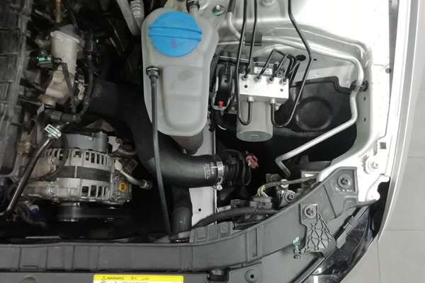 二手车检测‘；事故车； 水泡车；二手车评估；车辆鉴定|如何看二手车车况？买前检测奥迪A4，二手车检测评估