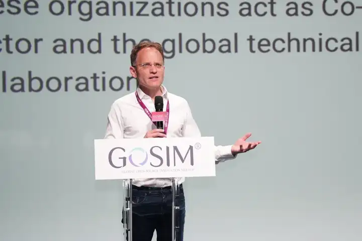开源AI引爆热潮！GOSIM AI Paris 2025首日直击：80+位技术大咖聊模型、拼算力、秀落地