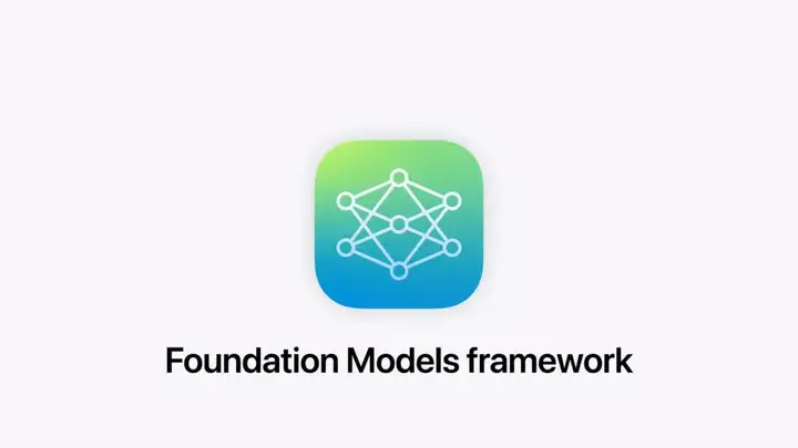 你的 iPhone 即将「换脑」！ChatGPT 和 Claude 有望接管苹果 AI，Siri 要变聪明了？
