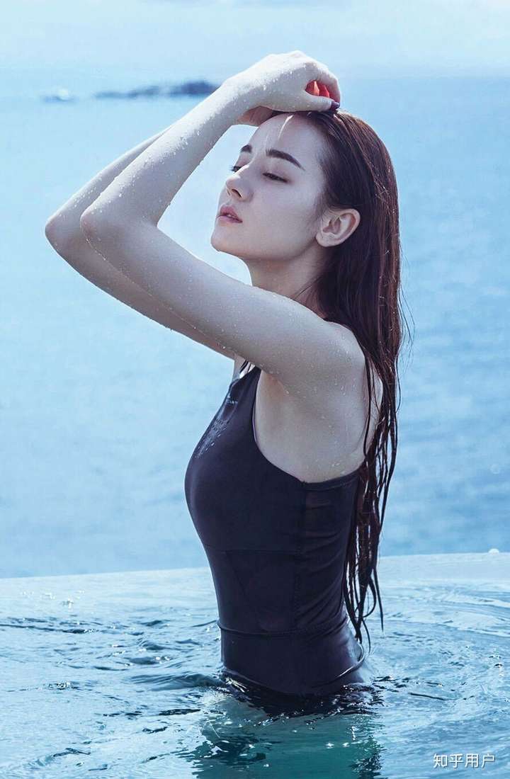 你追的明星被全网黑是什么感受?