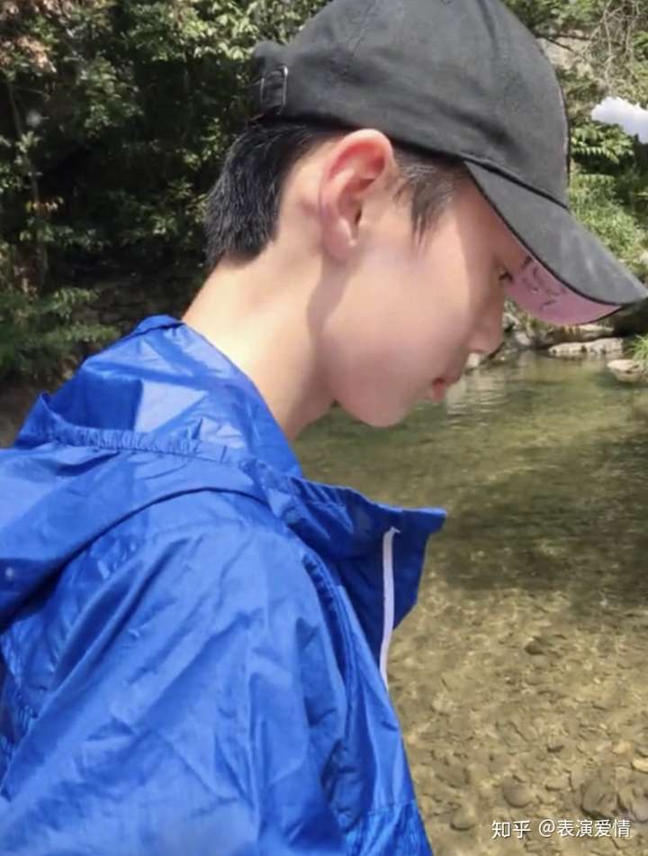 初中男生可以好看到什么程度?