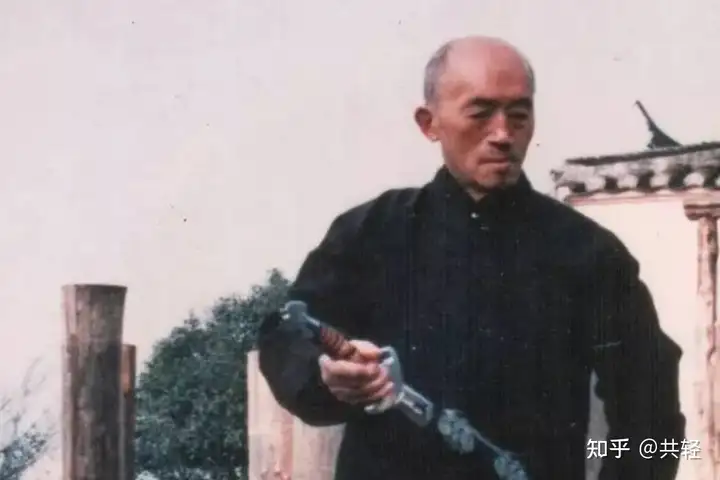 80年代名噪一时的海灯法师，圆寂之后却饱受争议，这是为何呢？