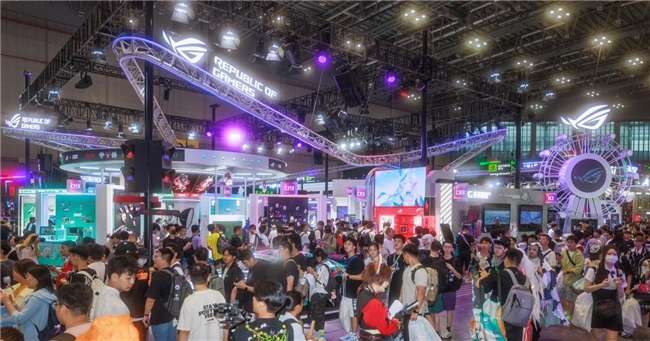 BW2025信仰集結，ROG玩+樂園引爆次元狂歡