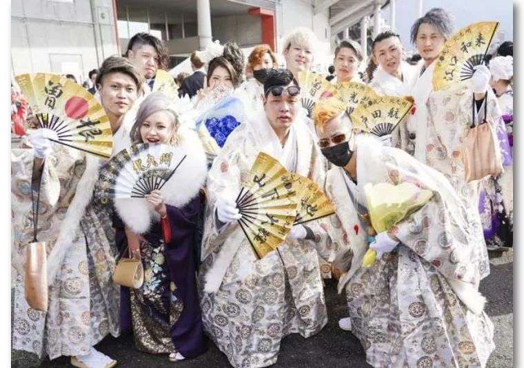 平成最后的成人式 当然得看北九州的那帮妖蛾子了 知乎