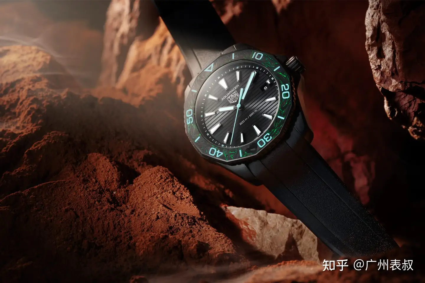 太阳能驱动的潜水表: TAG Heuer Aquaracer Professional 200