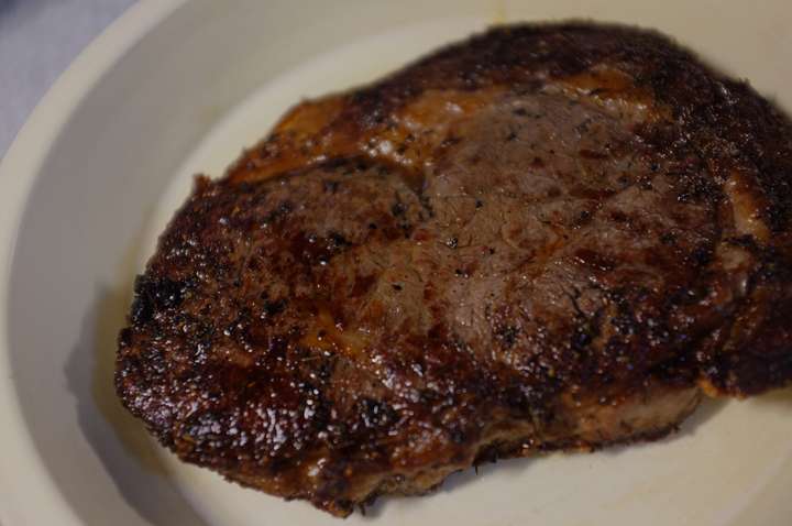 肉食主义 / 煎一块原汁原味的好牛排过圣诞