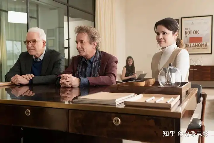 《大楼里只有谋杀》梅姨+蚁人,这部高分悬疑喜剧又增看点!