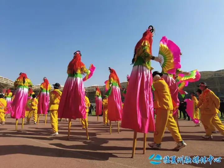 干货分享（临夏非遗六百年秧歌）临夏秧歌队为什么都戴眼镜 第9张