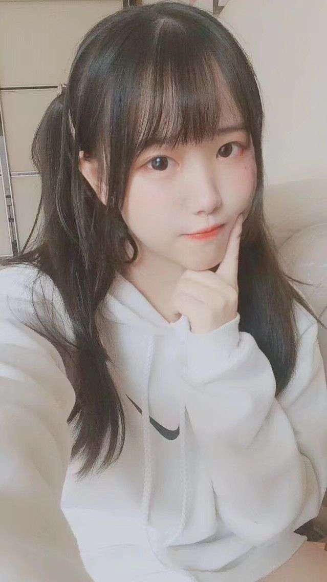 在高中扎双马尾是什么样的体验?