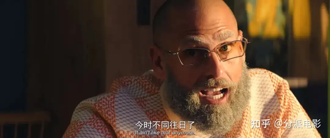 《星途恶果》评分崩盘！基努·里维斯新片翻车了？