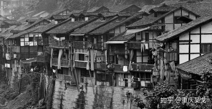 住吊脚楼是什么体验