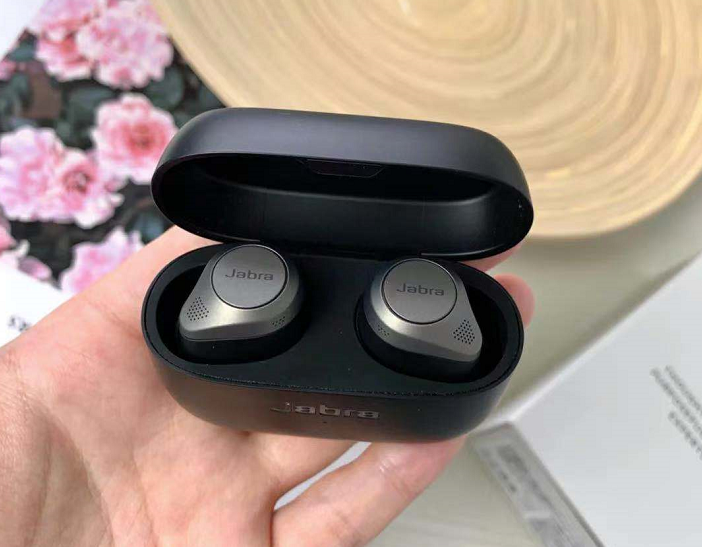 各位大神想问降噪蓝牙耳机买捷波朗85t还是bose真无线?