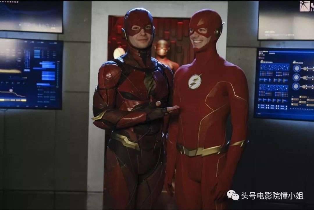 两版 闪电侠 同框 你没有眼花 知乎