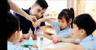 注重EYFS早期教育体系，珠海市香洲区彩虹蜗牛幼儿园探讨其优势并实践