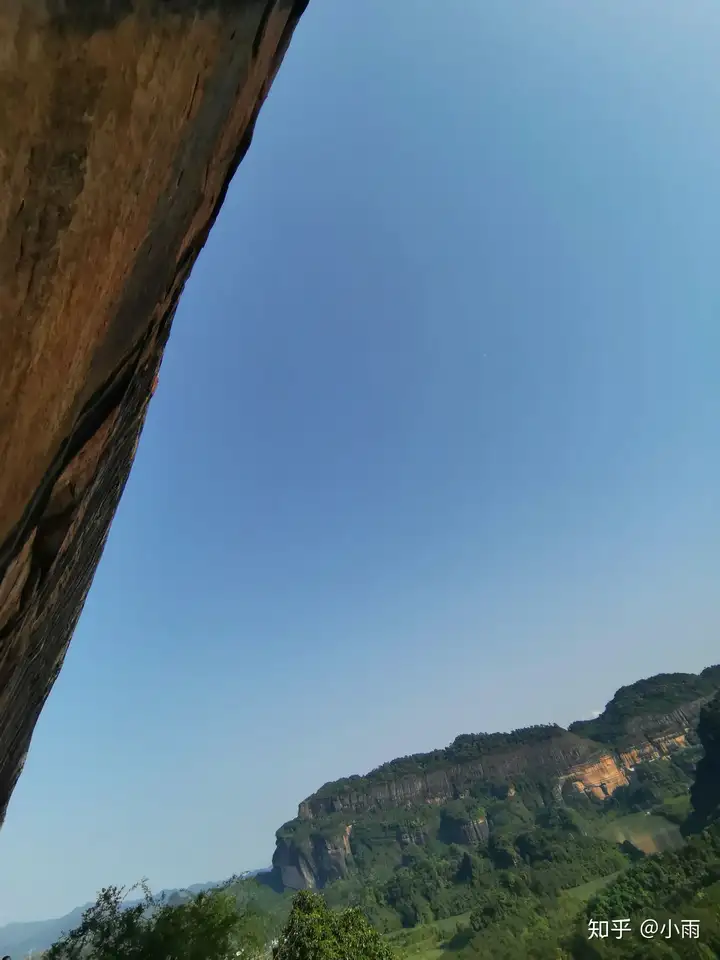 韶关「丹霞山」是一个什么景点，有哪些推荐的游玩攻略和特色景观？