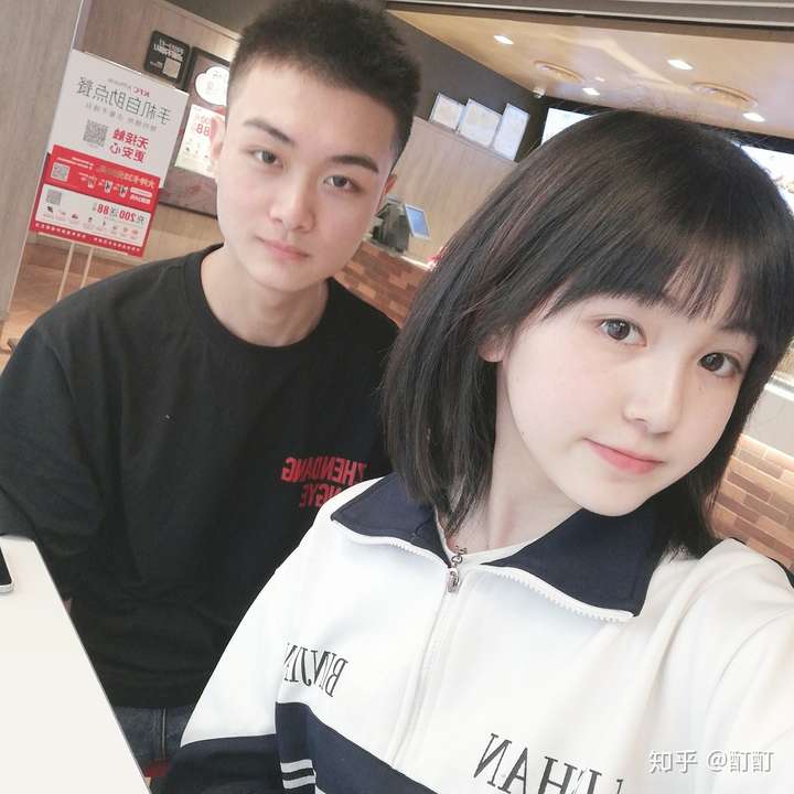 女生们素颜都是什么样的?