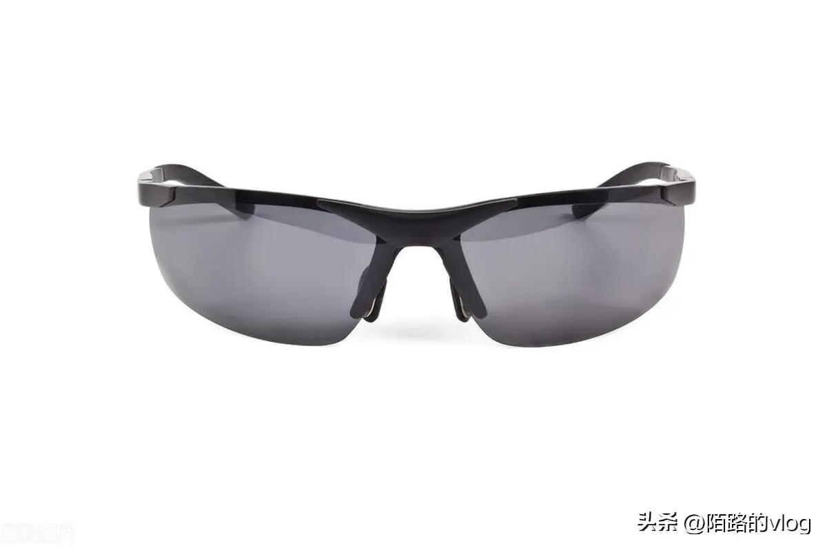 中国十大太阳镜品牌 国产性价比高的太阳镜