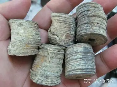 赌石听过赌铜钱筒子有听过吗