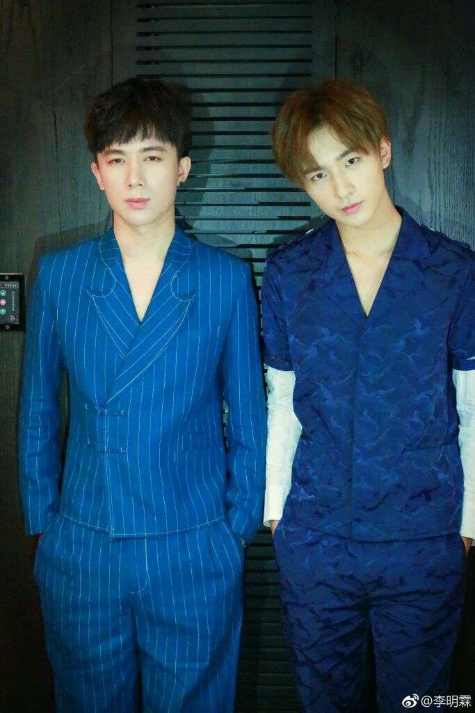 如何评价李宏毅的长相?