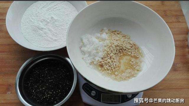 汤圆怎么做?这些技巧一定要知道哦插图(2) 汤圆怎么做?这些技巧一定要知道哦插图(2)