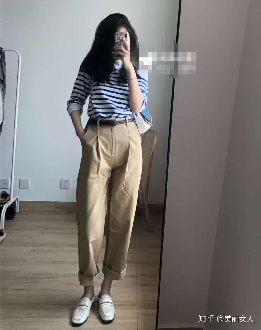 卡其色裤子搭配什么颜色鞋子 知乎