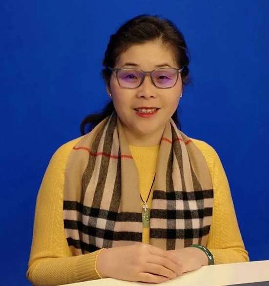 全国第三批优秀中医临床人才;全国第四批老中医药专家妇科张良英教授