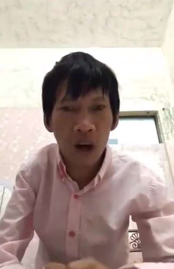 广州街边残疾流浪歌手阿龙秒杀中国好声音是假