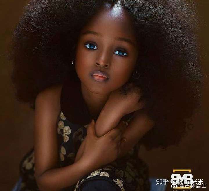 黑人模特tamiwilliams为dsquared2走秀完整版高清视频,这身材比例犹如