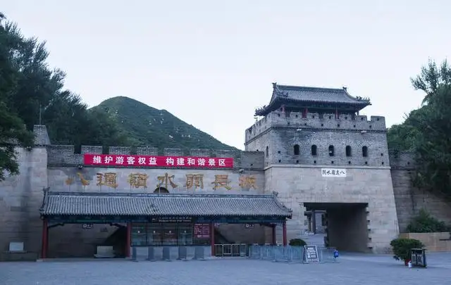 全国各景点都有哪些旅游骗局?当心被人骗了,还傻乎乎的帮人数钱