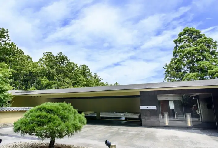 东京有哪些非常不错的酒店和餐厅？