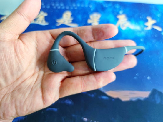 IPX8级防水,使用蓝牙5.2技术的骨传导蓝牙耳机是一种什么体验?