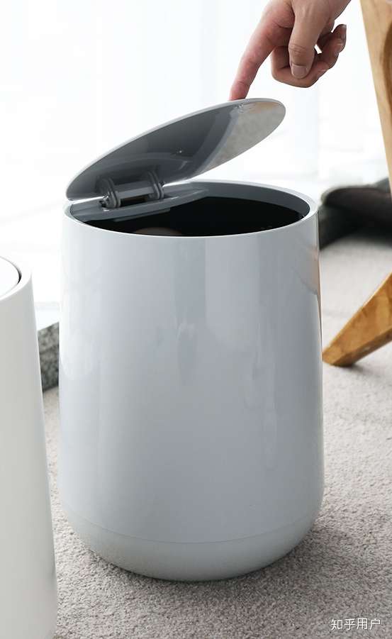 为什么我的猫会翻垃圾桶,怎么制止?