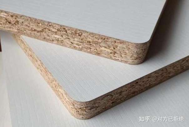 实木颗粒板和生态板到底哪个好 颗粒板和生态板的优缺点分析与对比详情