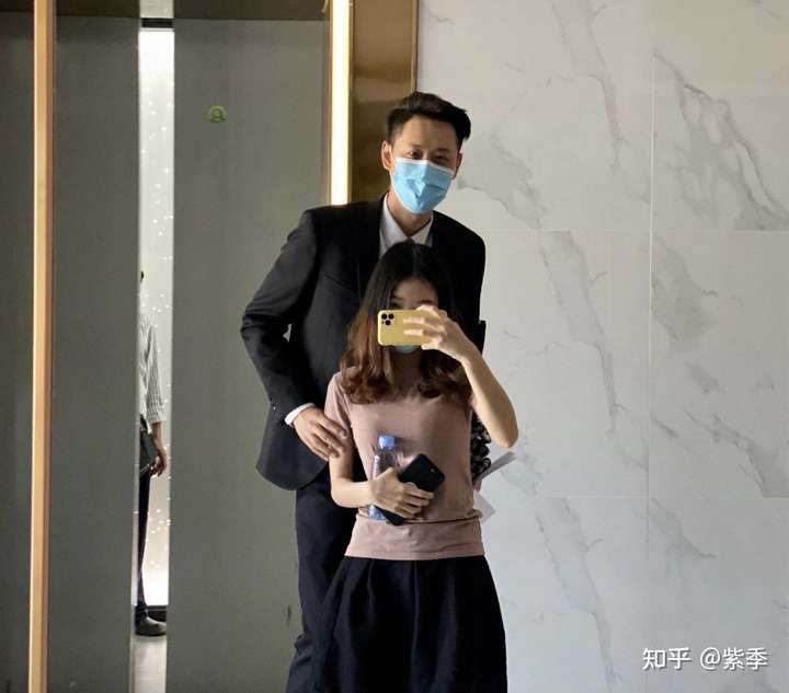 一米八几的男孩子会嫌弃一米五几的女孩子矮吗(说实话)?