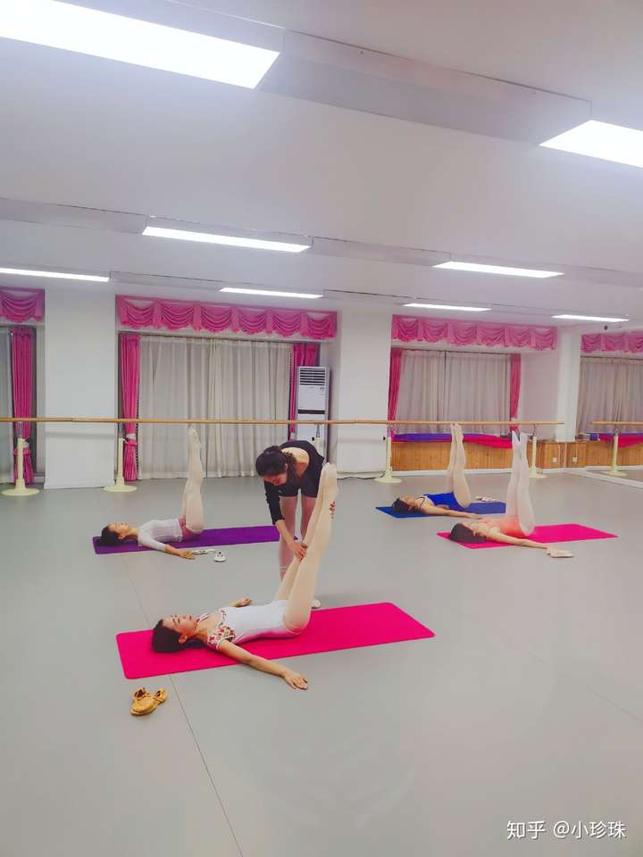 成人形体芭蕾班具体是练什么?