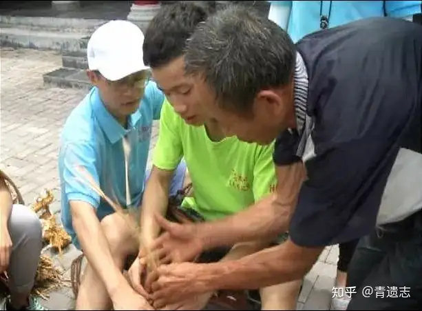 新鲜出炉（草鞋能申请非遗）非遗草编的历史 第15张