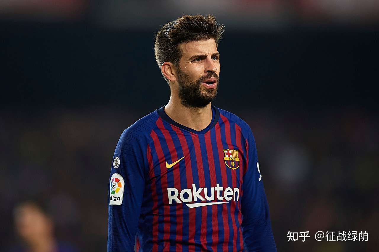 足坛现役最强五大中后卫 知乎