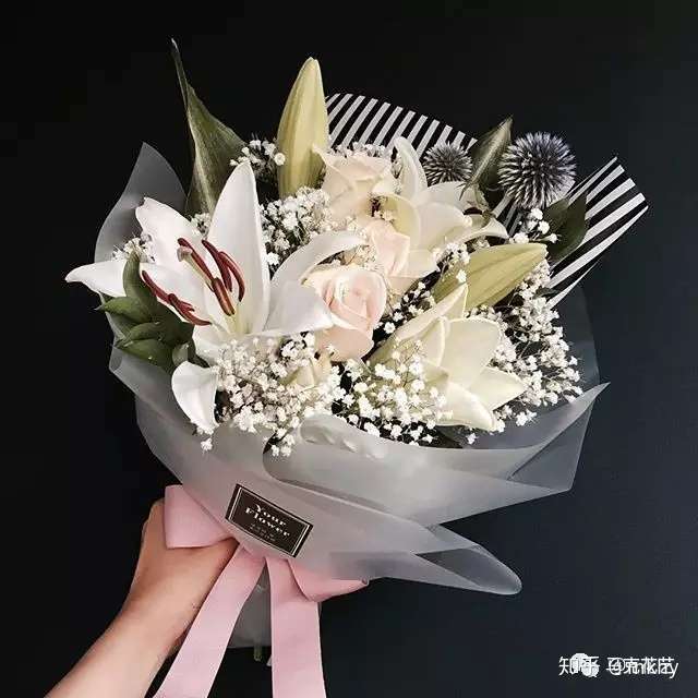 必看百合篇 让那些老掉牙的包装手法滚蛋吧 知乎