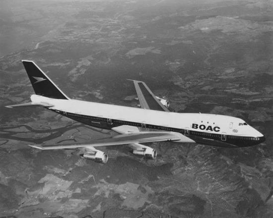 75 人赞同了该文章 今天英国航空公司告别了 天空皇后——波音747