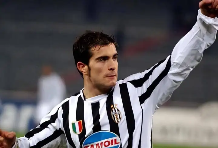 歌坛有“小众歌手”，但足坛为什么没有“小众球星”这个概念？